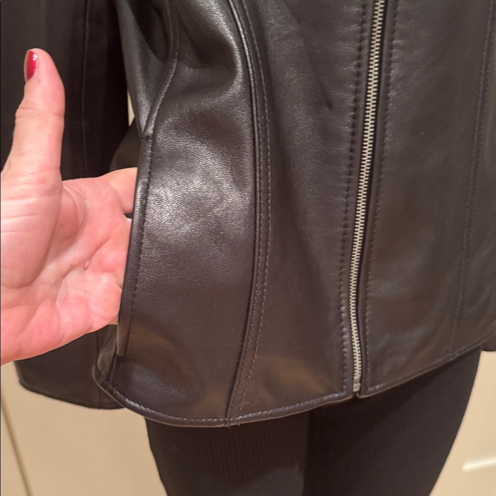 ANDREW MARC NEW YORK BLACK LAMB LEATHER JACKET SIZE M - Picture 5 of 14